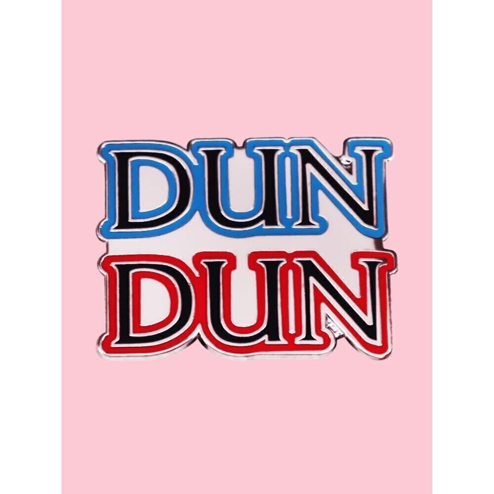 1pc "DUN" English Text Animated Effect Badge Creative Quirky Metal Brooch Silver
